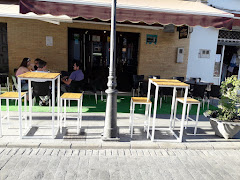 CAFÉ-COPAS DESAYUNOS MANOLITO