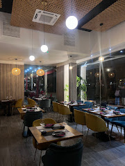 Oishi sushi bar