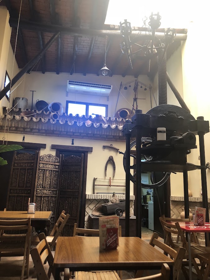 Bodega Bar La Lata