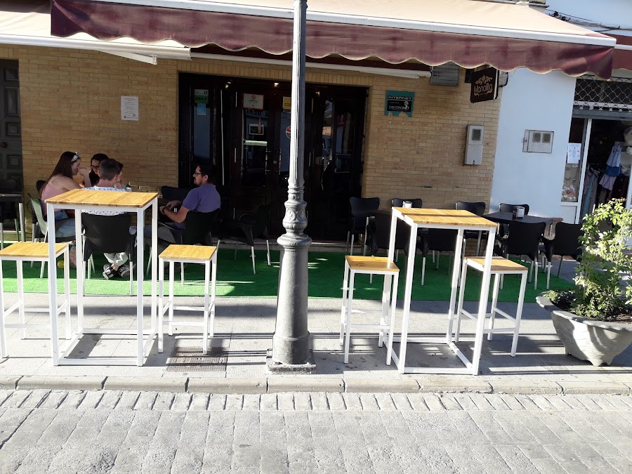 CAFÉ-COPAS DESAYUNOS MANOLITO