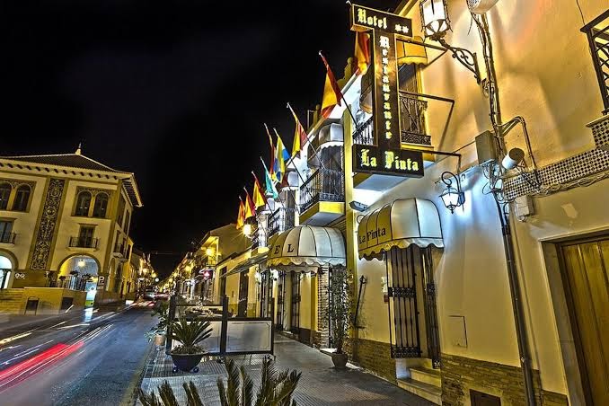 Hotel La Pinta